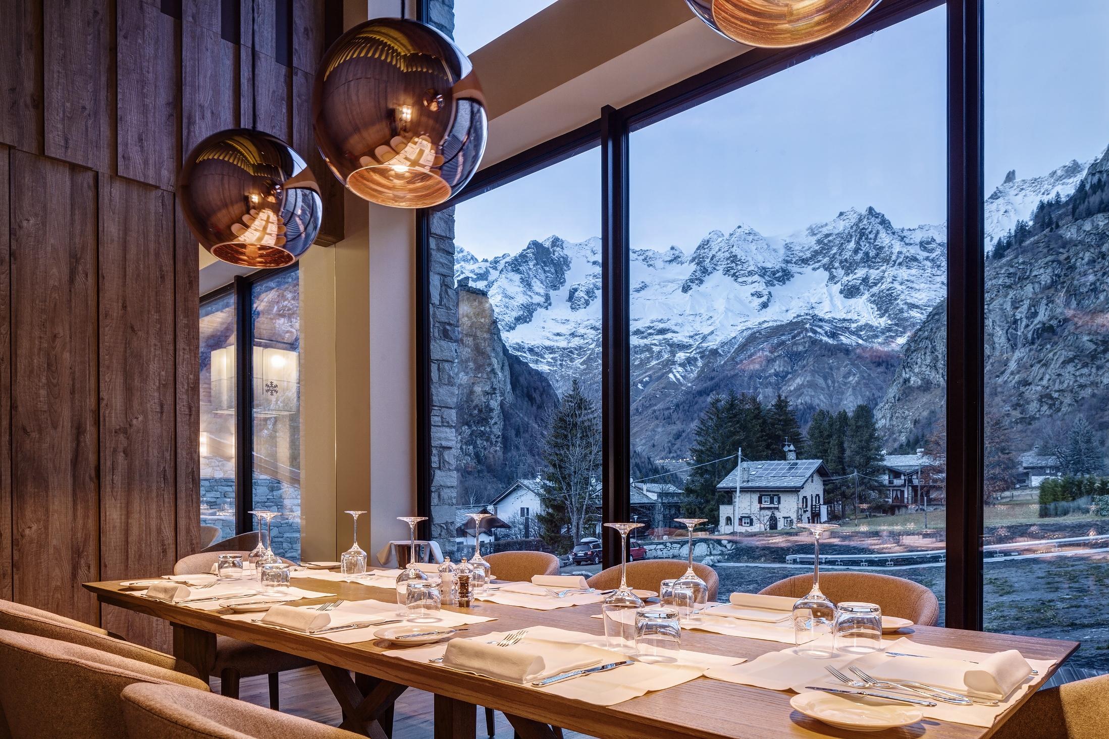 Grand Hotel Courmayeur Mont Blanc, By R Collection Hotels Zewnętrze zdjęcie