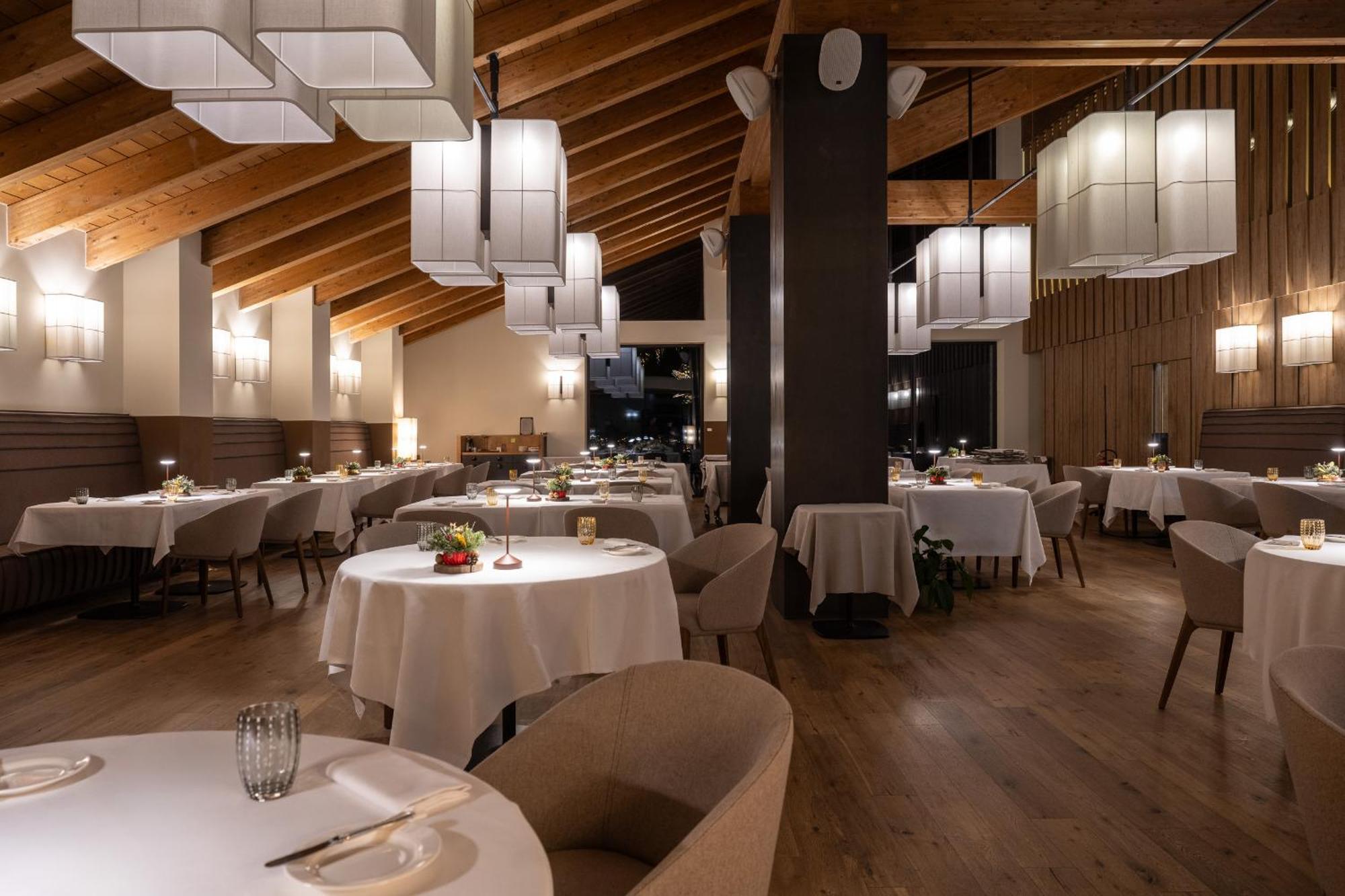 Grand Hotel Courmayeur Mont Blanc, By R Collection Hotels Zewnętrze zdjęcie