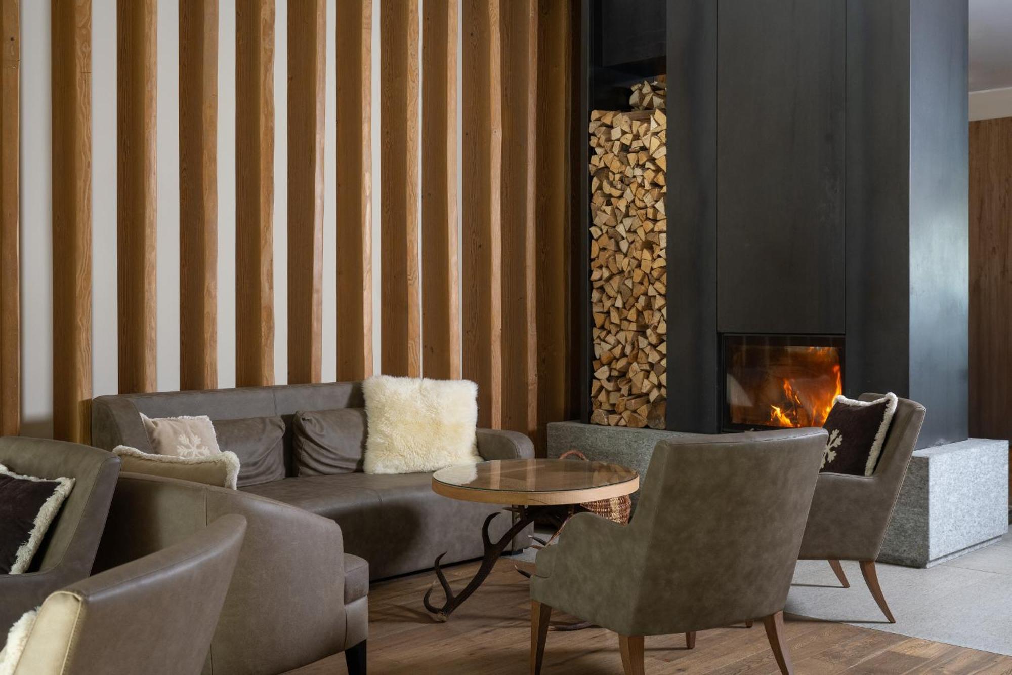 Grand Hotel Courmayeur Mont Blanc, By R Collection Hotels Zewnętrze zdjęcie