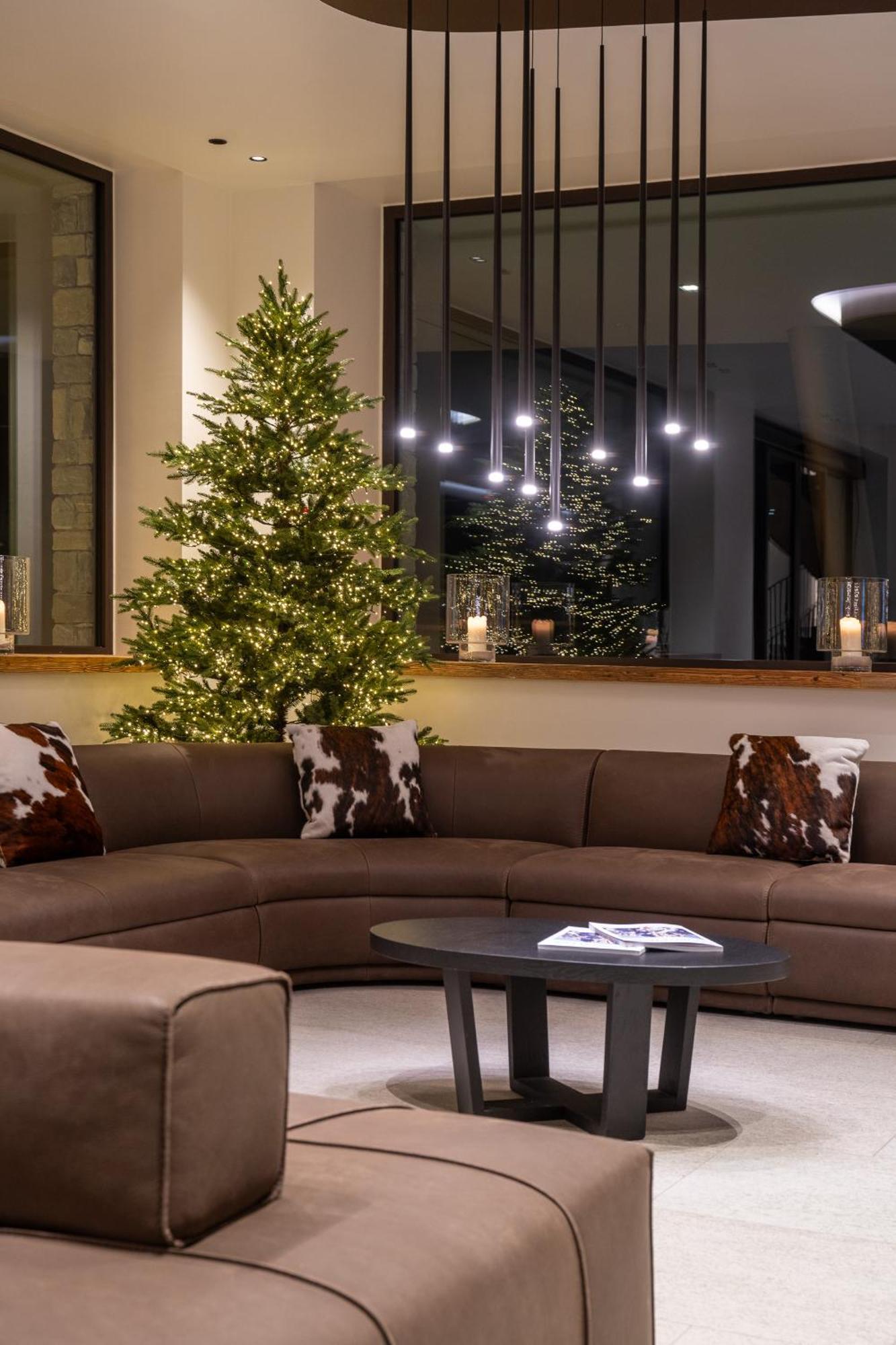 Grand Hotel Courmayeur Mont Blanc, By R Collection Hotels Zewnętrze zdjęcie
