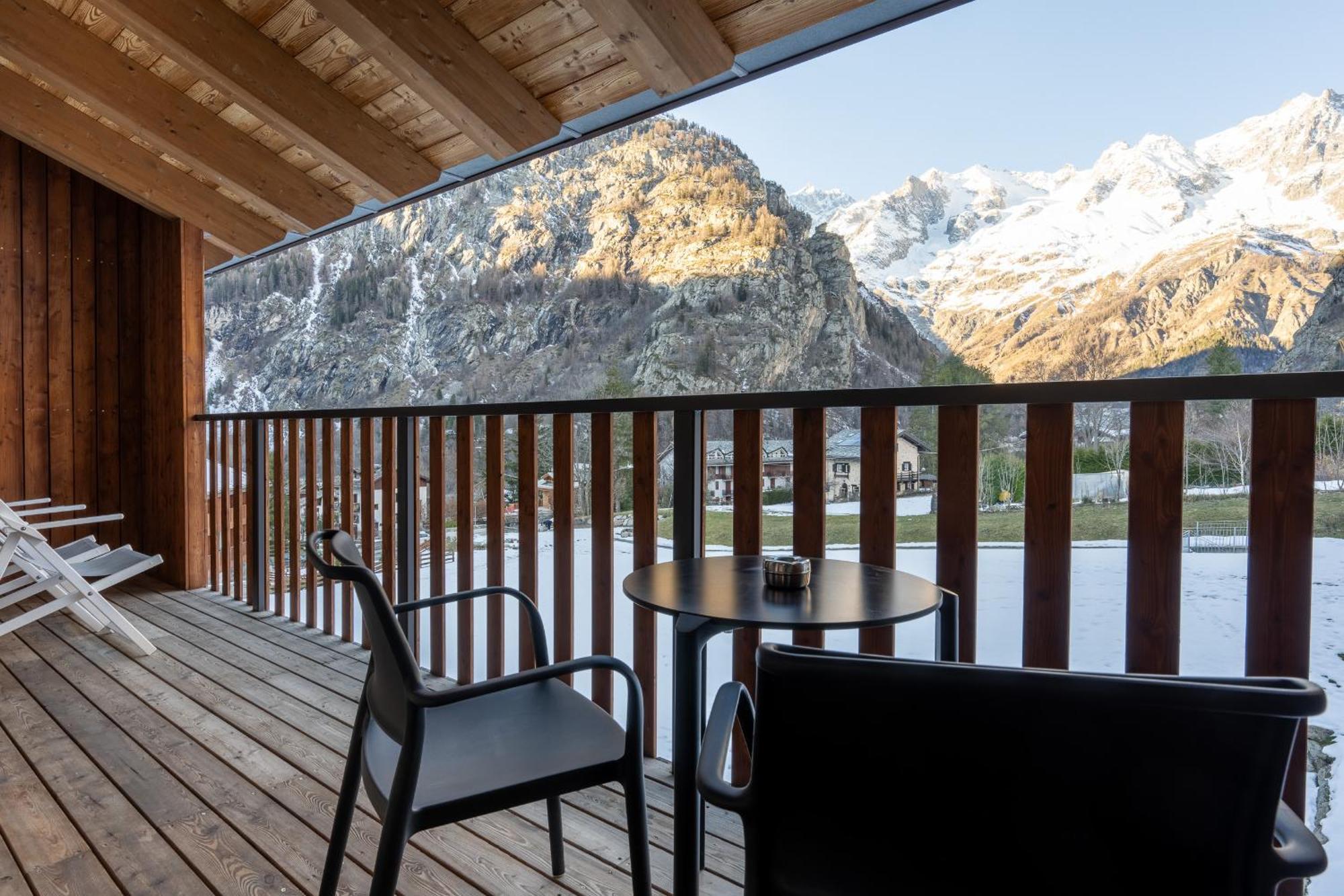 Grand Hotel Courmayeur Mont Blanc, By R Collection Hotels Zewnętrze zdjęcie