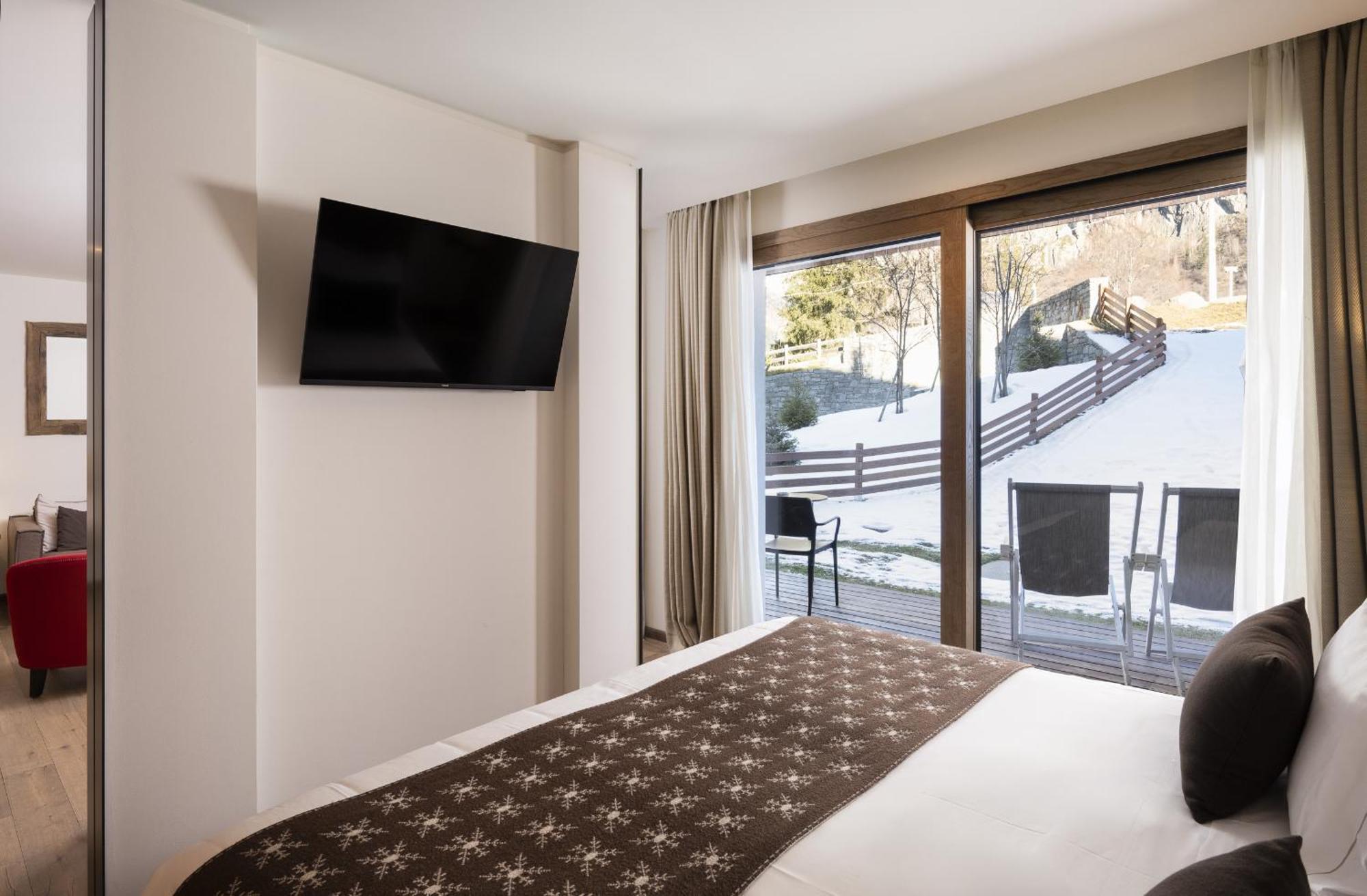 Grand Hotel Courmayeur Mont Blanc, By R Collection Hotels Zewnętrze zdjęcie